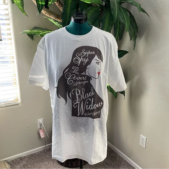 MARVEL Black Widow Graphic Tee in White Size XLT NEW - Picture 2 of 6